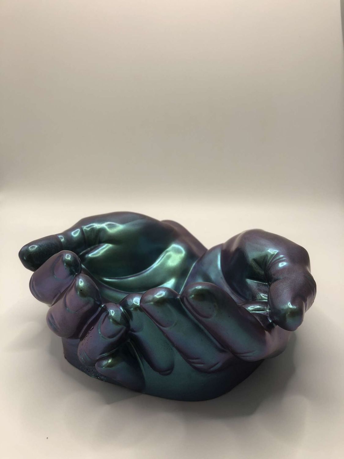 Vide poches forme de mains en résine