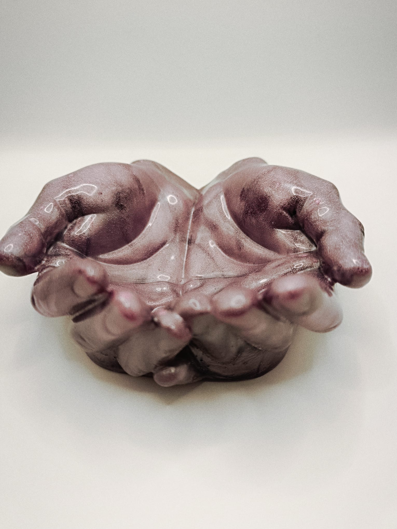 Vide poches forme de mains en résine – Image 6
