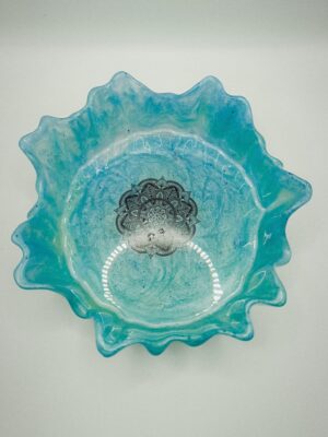 Plat / bowl en résine bords ondulés – Image 3
