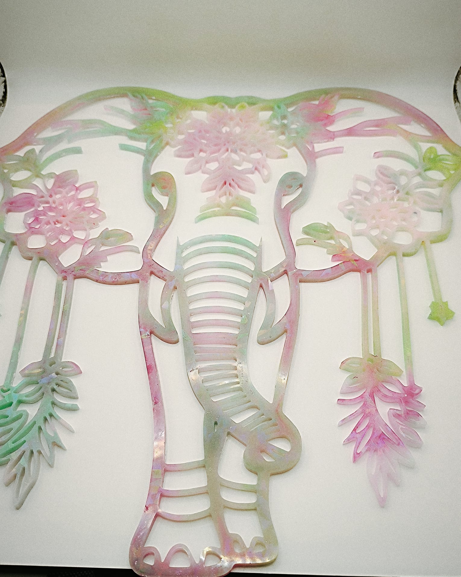 Éléphant Holographique en Résine